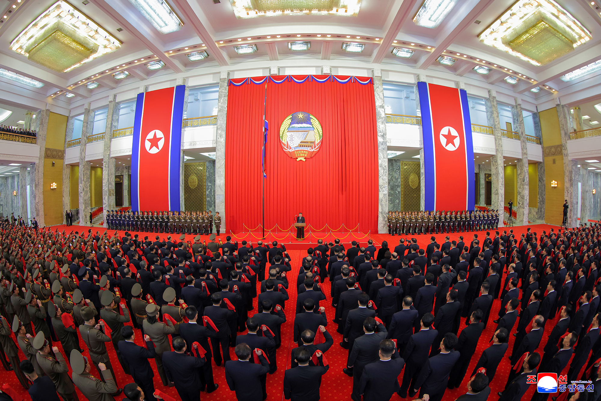 National flag-raising and oath-taking ceremony held to mark Constitution Day