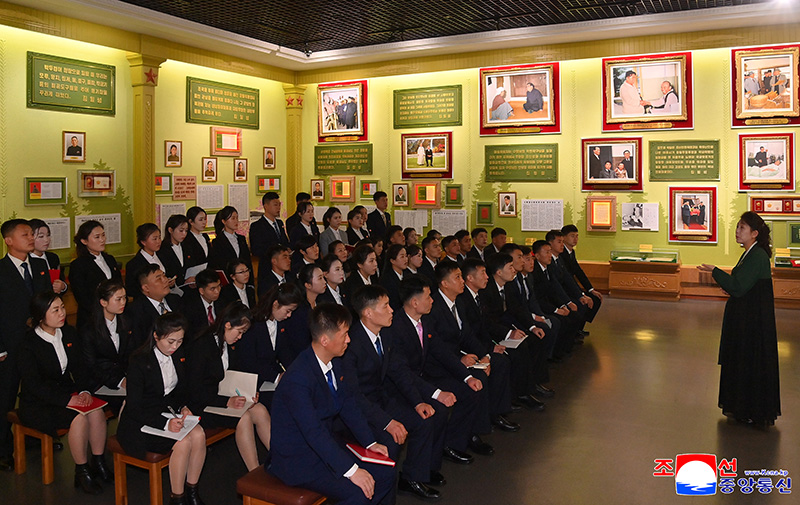 Participants in celebrations of SPYL founding anniversary tour Pyongyang
