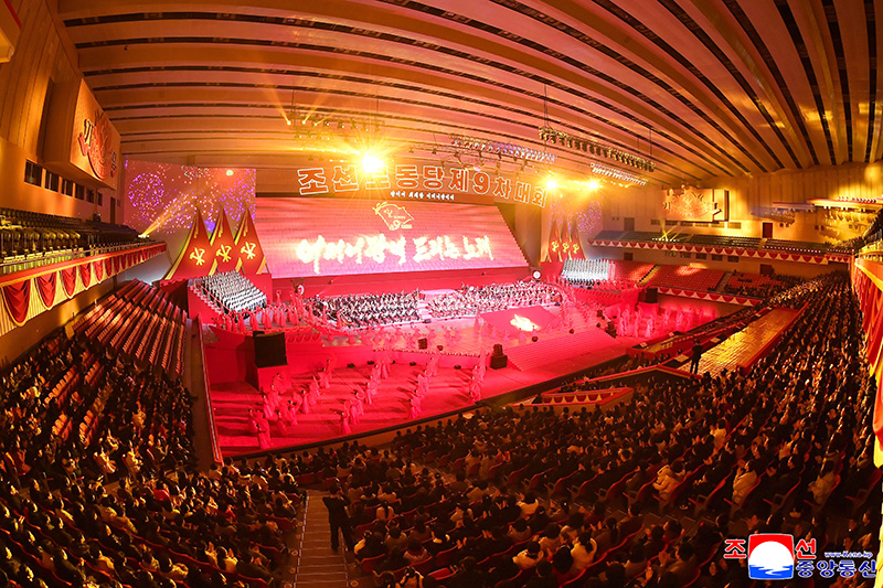 Grand art performance continues