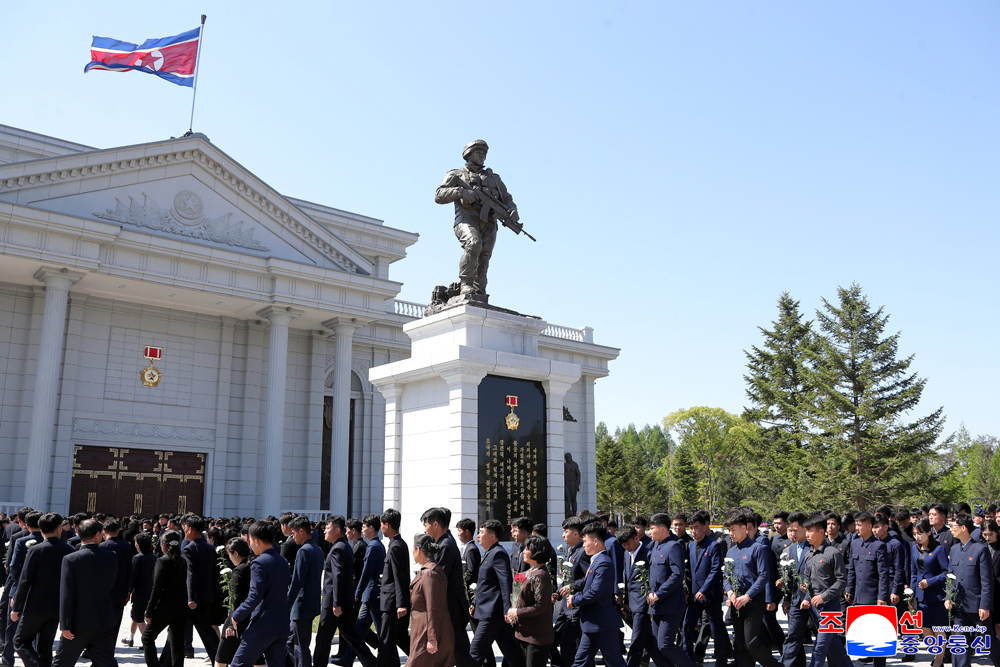 Boundless respect to noble patriotism of war martyrs