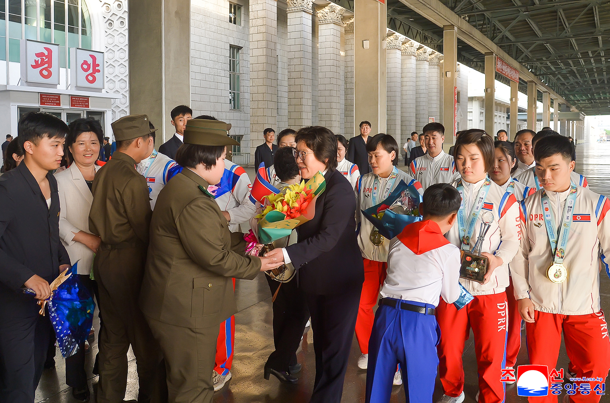 DPRK players return home after participating in 2026 Asian Weightlifting Championships