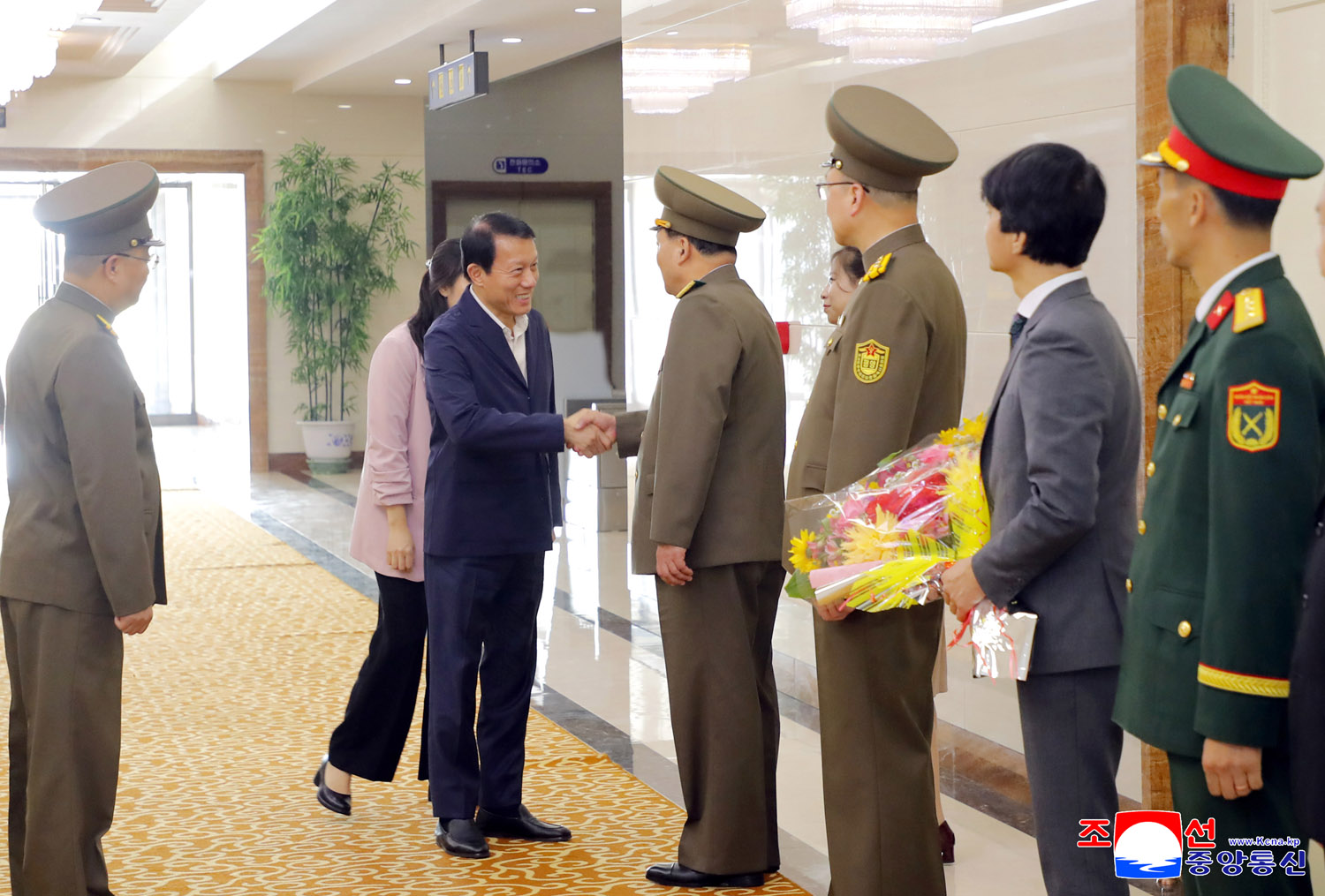 Delegation of Vietnamese Ministry of Public Security arrives in Pyongyang