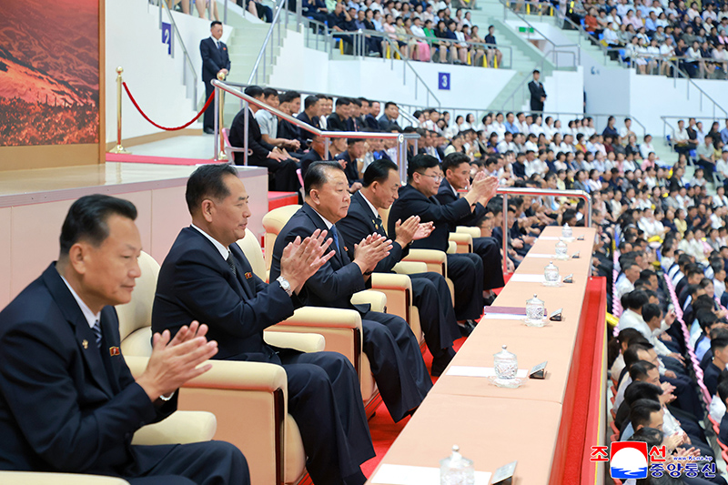 Sports contest of workers from shipyards in warship-building industry held