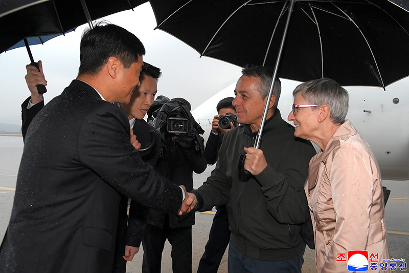 Swiss foreign minister arrives in Pyongyang